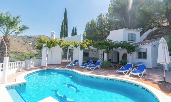 Torrox Villa | Villa 'Casa Chatsee': Mountain View Retreat with Pool & Spa