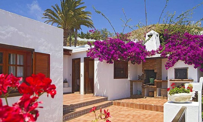 Nazaret Villa | Experience Villa Casa Concha: Ocean View & Relaxing Spa