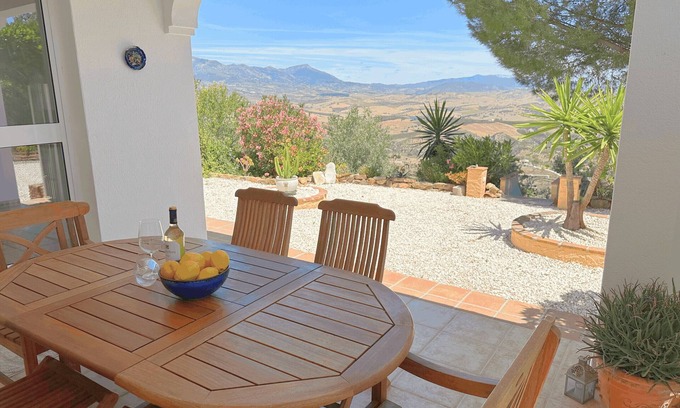 Guaro Villa | Villa Casa del Barco: Poolside Retreat with Breathtaking Views