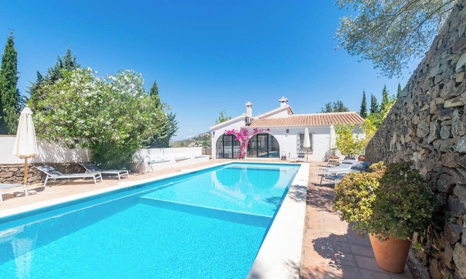 Competa Villa | Villa "Casa Moum" - Ocean View, Pool & Garden Escape