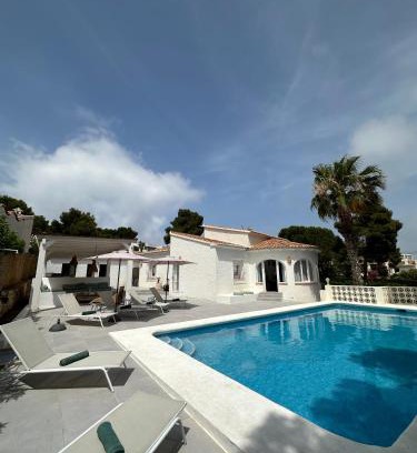 Balcon del Mar Villa | Villa Casa Nella: Family Retreat with Private Pool & Oceanfront