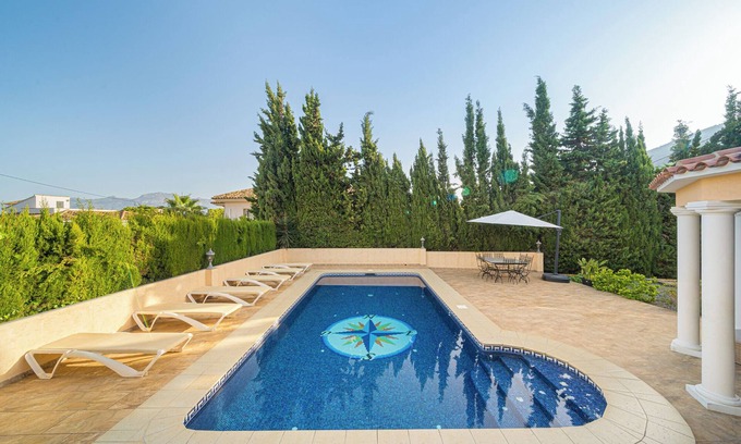 El Albir Villa | Villa Casa Santana: Mountain Views, Pool & Pet Friendly