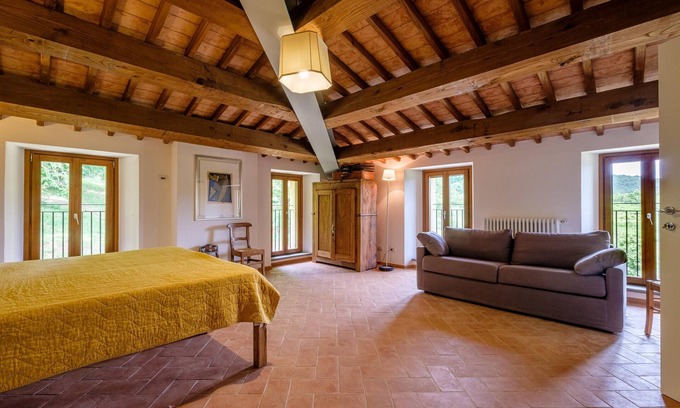 Piancastagnaio Villa | Relaxing Villa 'Casale Roccone' with Mountain View & Garden