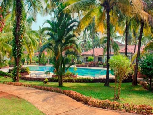 Cavelossim Villa | Relaxing Villa Cavelossim: Pool, Spa & Family-Friendly Stay