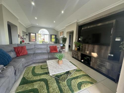 Port Edward Ski Chalet | Exclusive Caribbean Estates Villa Caylee: Private Beach Retreat