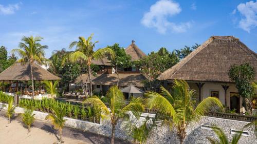 Sanur Villa | Villa Cemara: Oceanfront Retreat with Pool & Breakfast