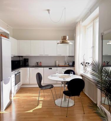 Etu-Toolo Apartment | Villa Centralen: Highly Rated Stay with Family-Friendly Amenities