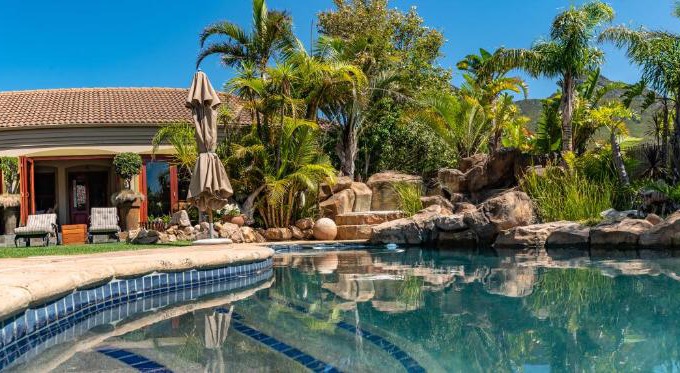 Kleinmond House | Ocean View Oasis at VillaChad Guesthouse - 10/10 Rated Stay