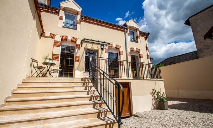 Ville-Dommange House | Discover Villa Champenoise in the Heart of Champagne