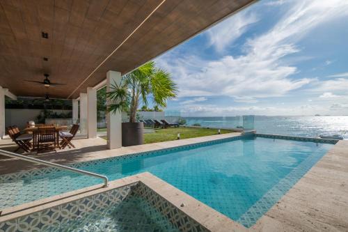 Isla Mujeres Villa | Experience Villa Chan Kah: Oceanfront Paradise Awaits