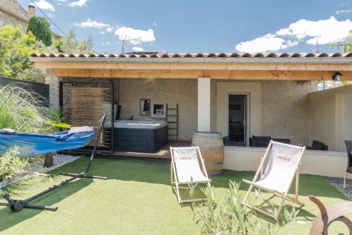 Pradons House | Villa chardonnay
