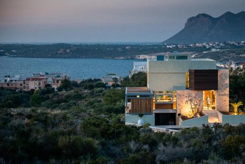 Kalathas Villa | Villa Charlotte: Pet-Friendly Oasis with Ocean Views