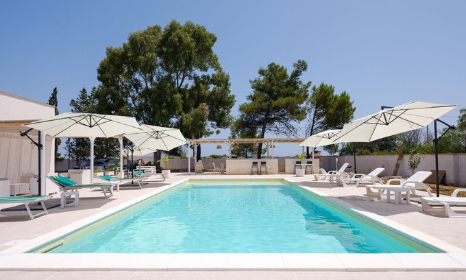 Giorgilorio Villa | Villa 'Chiara': Oceanfront Retreat with Terrace and Pool