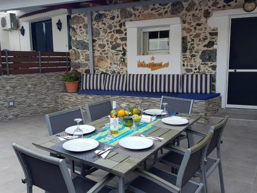 Agalianos House | Experience Villa Chrysi: Oceanfront Bliss for Families