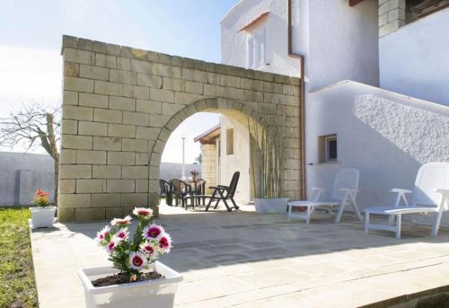Roca Vecchia Apartment | Discover Villa Cisterna - Pet and Child Friendly Retreat
