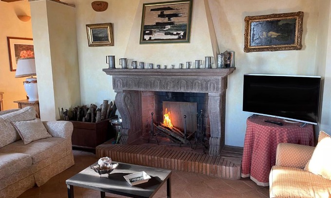 Melezzole Villa | Villa Citernella: Guest Rated 9/10 with Pool & Hot Tub
