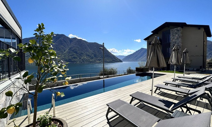 Colonno Hotel | Villa Clementina Boutique Hotel - Guest Rated 9.8/10