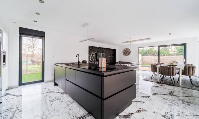 Habsheim Villa | Villa close to Switzerland and Germany