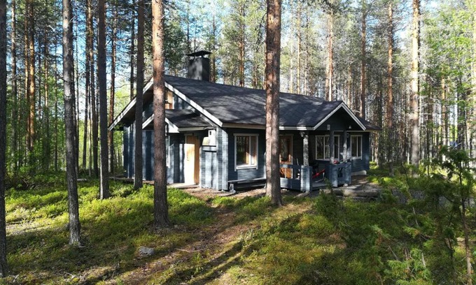 Lampivaara Ski Chalet | Villa Cloudberry: Oceanfront Escape with Private Beach Access