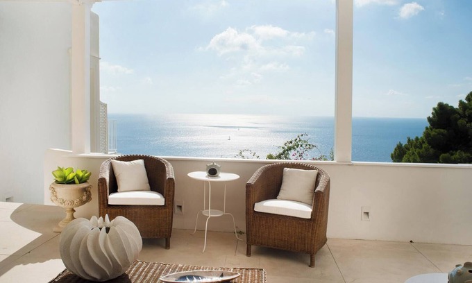 Marina Piccola Villa | Family-Friendly Getaway at Villa Coccodrilla