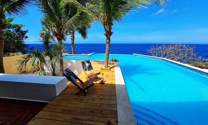 St. Marie Villa | Relaxing Villa Coconut Beach at Coral Estate Resort Awaits