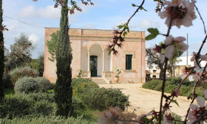 Galatone Villa | Villa Colittacarrafa: Guest Rated 9.8 & Pet-Friendly Stay