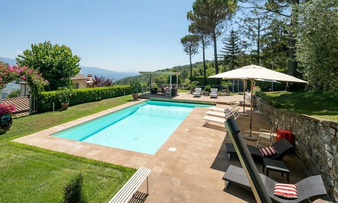 Rignano sull'Arno Villa | Villa Collesole 12: Panoramic Chianti Hills Escape