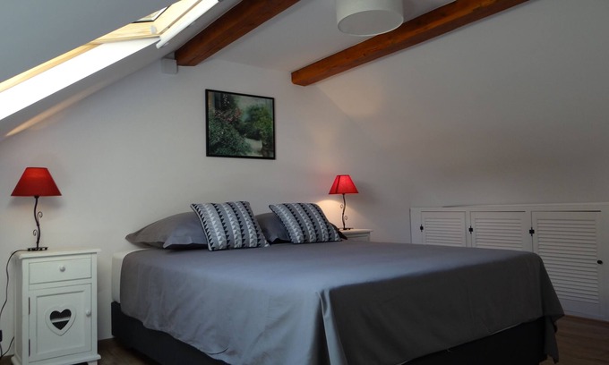 Manosque Apartment | Cozy Villa Colonna Apartments with Kitchen & Breakfast Amenities
