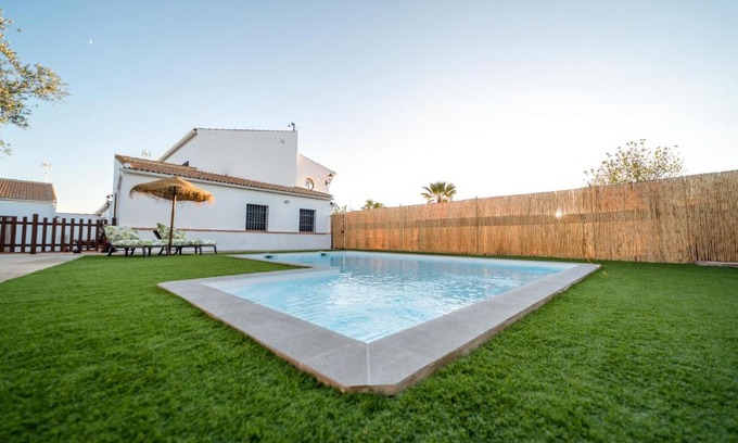 Hornachuelos House | Villa Colorín: Oceanfront Escape with Top Guest Reviews