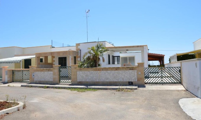 Lido Marini Villa | Villa with Dual Apartments & Private Beach Access