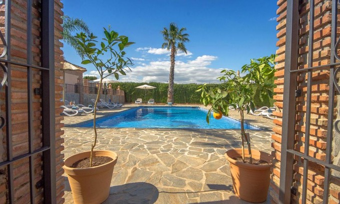 Pinos de Alhaurin Bed & Breakfast | Relax at Villa Conmigo Bed & Breakfast - Guest Rated 9.8!