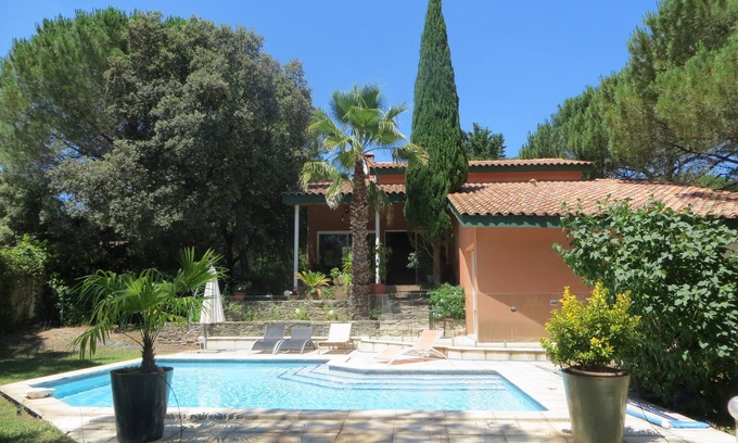 Langlade House | Modern Villa with Pool and Spa Near Nîmes Getaway