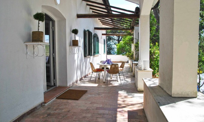 Sperlonga House | Villa Corbezzolo: Pet-Friendly Retreat with Spa & Breakfast