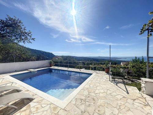 Petaleia Villa | Relaxing Villa Corfou with Oceanfront Views & Private Pool