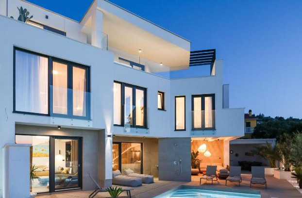 Murter Villa | Unmatched Oceanview Retreat at Villa Corus - 10/10 Rated