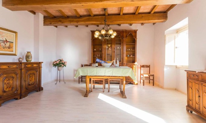 Sigillo Apartment | Cozy Villa Costanzi: Pet-Friendly Retreat Near Cucco