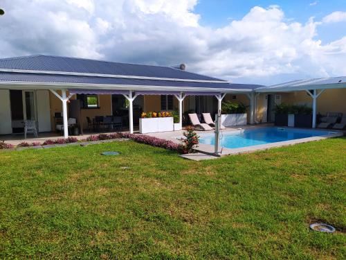 Anse-Bertrand Bed & Breakfast | Oceanfront Villa Créoléna: Rated 9.6 with Pool & Breakfast