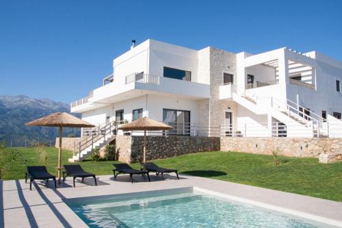 Katochori Apartment | Villa d'Anvers - 4-Star Oceanfront Resort with Pool