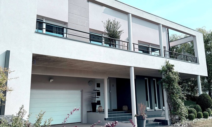 Vigy House | Elegant Villa d'Architecte with Pool near Metz and Amneville