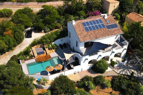 Pietrosella Villa | Elegant Villa d'Architecte with Pool, Spa & Beach Access