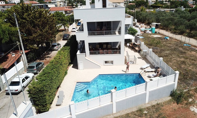 Spata-Artemida House | Villa d'Irene: Guest Rated 9.8 with Pool & Breakfast