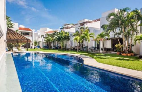 Playacar Apartment | Unforgettable Villa Dafi Playacar: Pet-Friendly with Ocean Views
