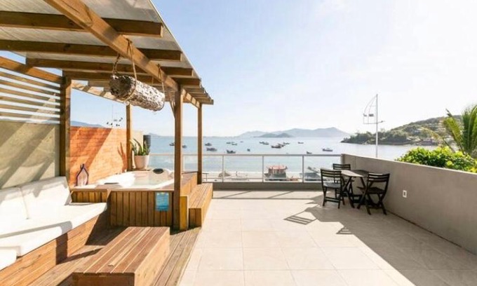 Pinheira Apartment | Oceanfront Villa das Flores with Pool and Spa Amenities