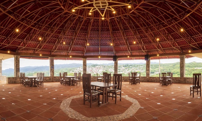 Cuetzalan del Progreso Villa | Villa de los Vientos: Guest Rated 9.2, Pet-Friendly Escape