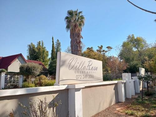 Klerksdorp House | Cozy Villa de la Rosa Klerksdorp with Breakfast Included