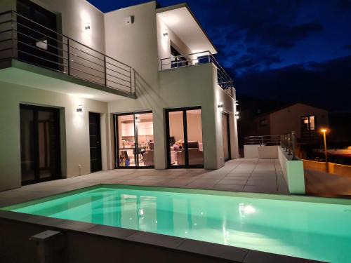 Cerbere Villa | Beautiful Villa de Soleil in Cerbère with Oceanfront Views