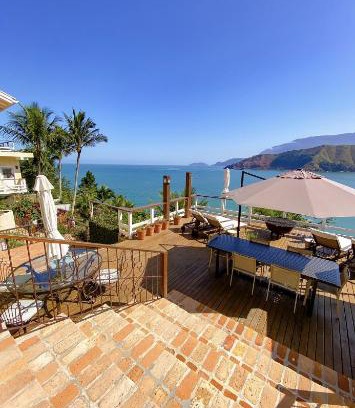 Praia de Barequecaba House | Villa Dei Fiori: Oceanfront Retreat with Private Pool