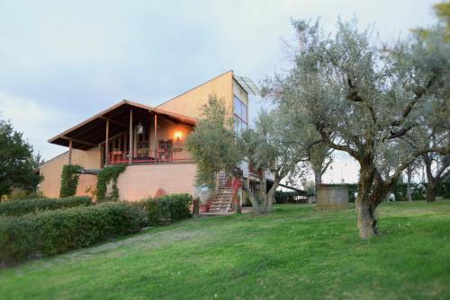 Viterbo Apartment | Villa dei Gelsomini: Serene Green Retreat, 4-Star Rating