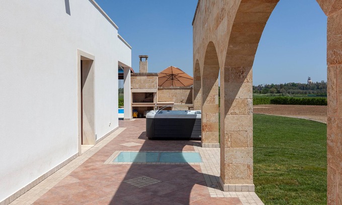 Sogliano Cavour Villa | Relax at Villa Dei Re: Pool, Spa & Jacuzzi Awaits You