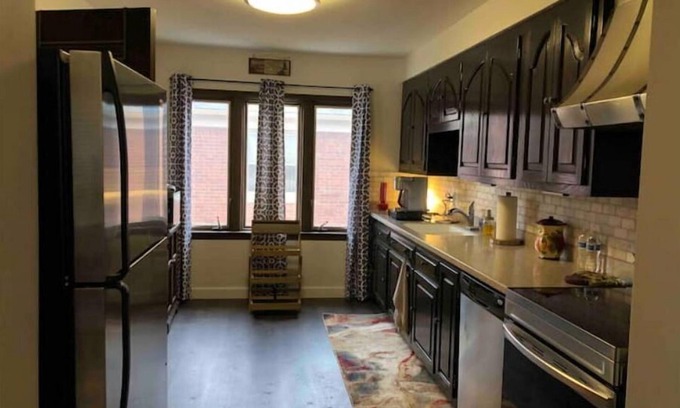 Grosse Pointe Apartment | Discover Villa del Lago: King Suite with Lake View Awaits